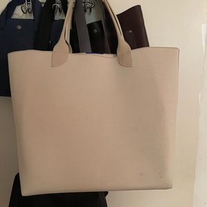 Rothy’s lightweight tote